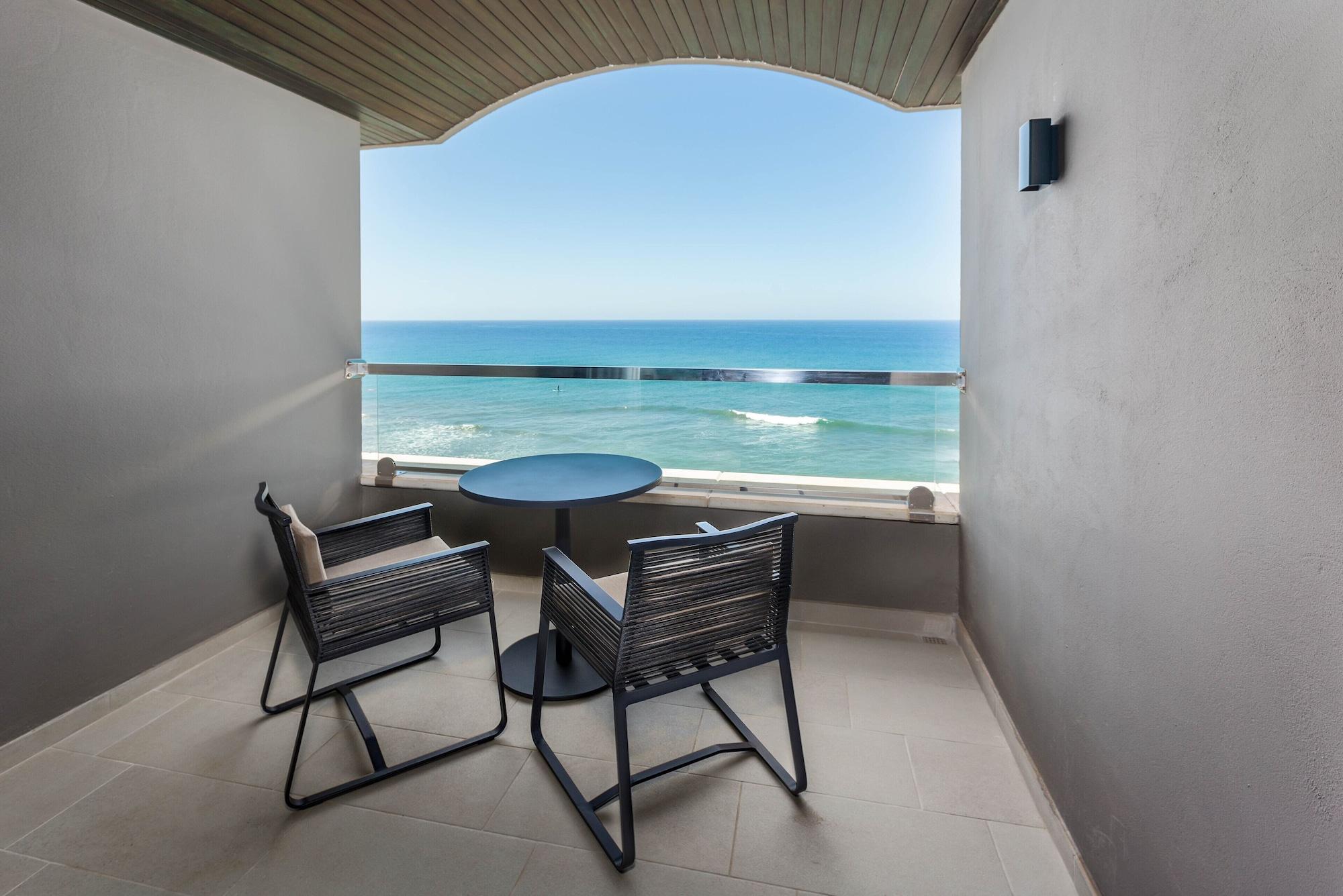 Hotel Faro, A Lopesan Collection Hotel - Adults Only 马斯帕洛马斯 外观 照片 Balcony of a guest room