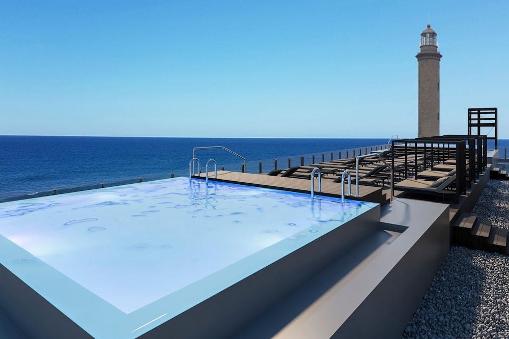Hotel Faro, A Lopesan Collection Hotel - Adults Only 马斯帕洛马斯 外观 照片 The rooftop pool at the Hotel